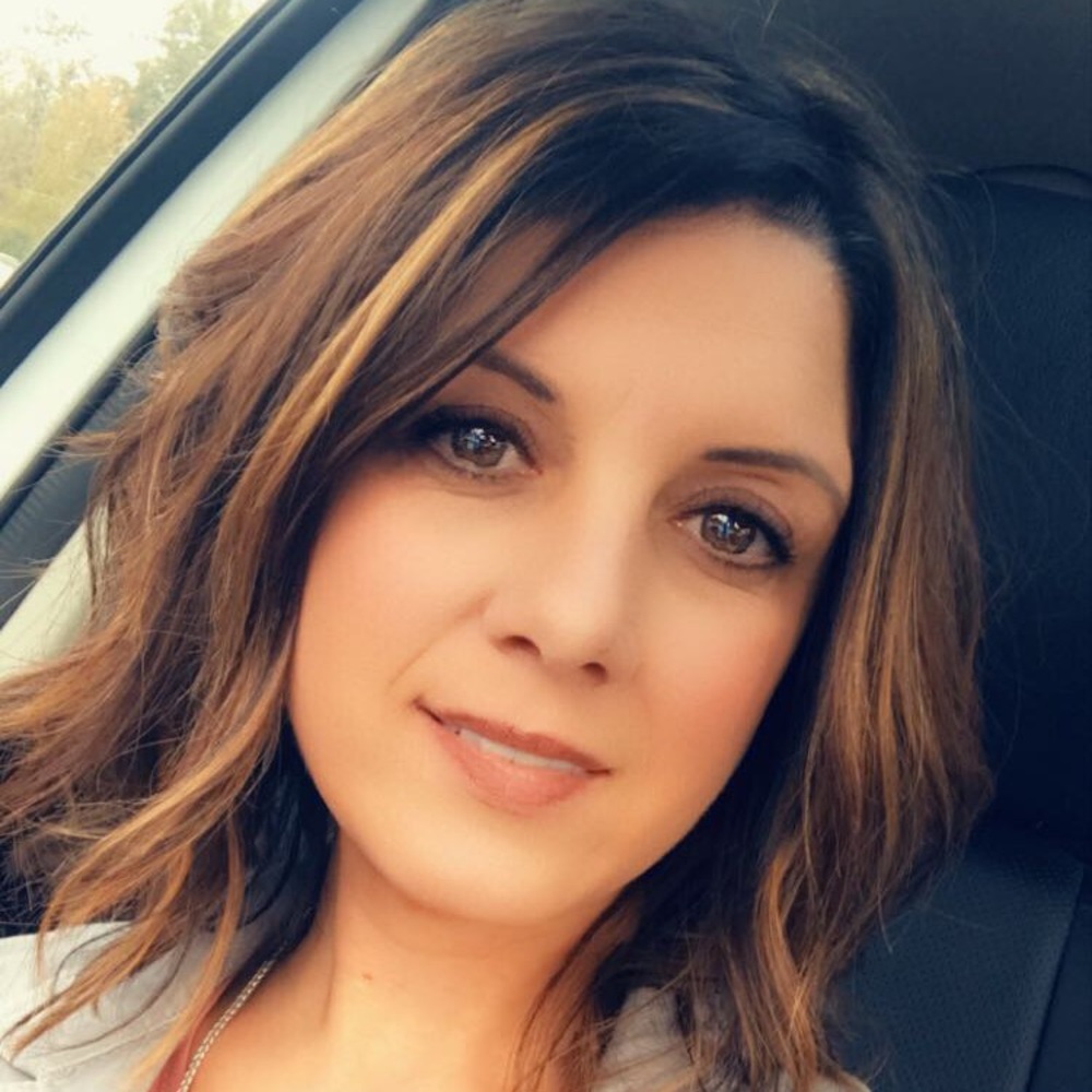 Meet your Posher, Angela